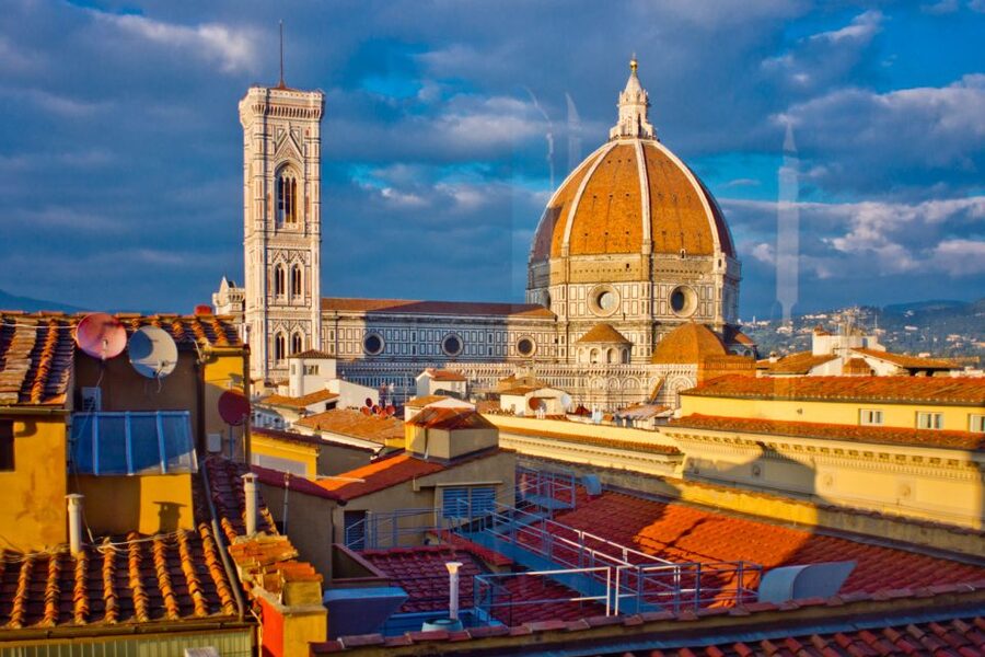 Florence: Private Photo Walking Tour - Meeting at Piazza della Repubblica, then going straight into photo mode
