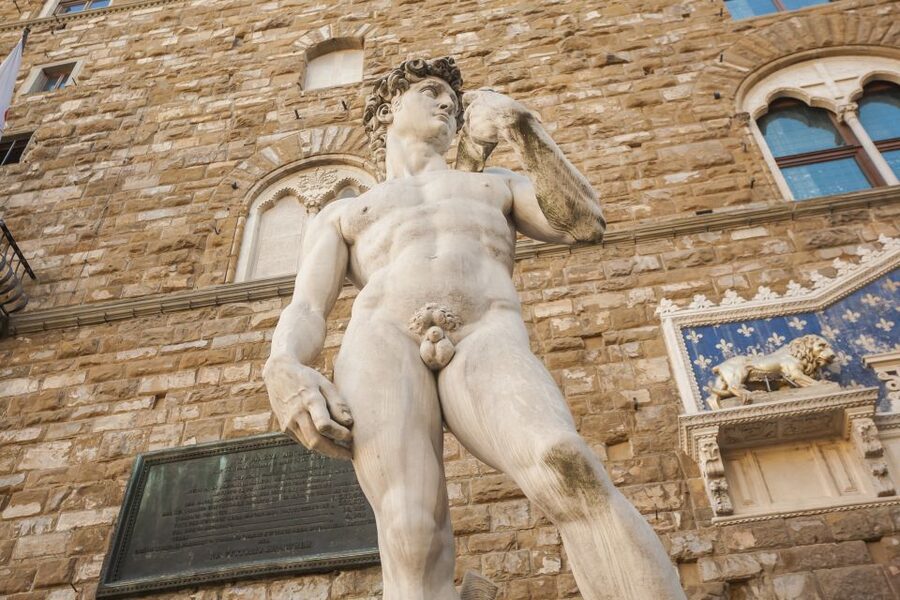 Florence: Private Walking Tour of Florence's Hidden Gems - Ponte Vecchio to Pitti Palace: The River Crossing and Medici Luxury