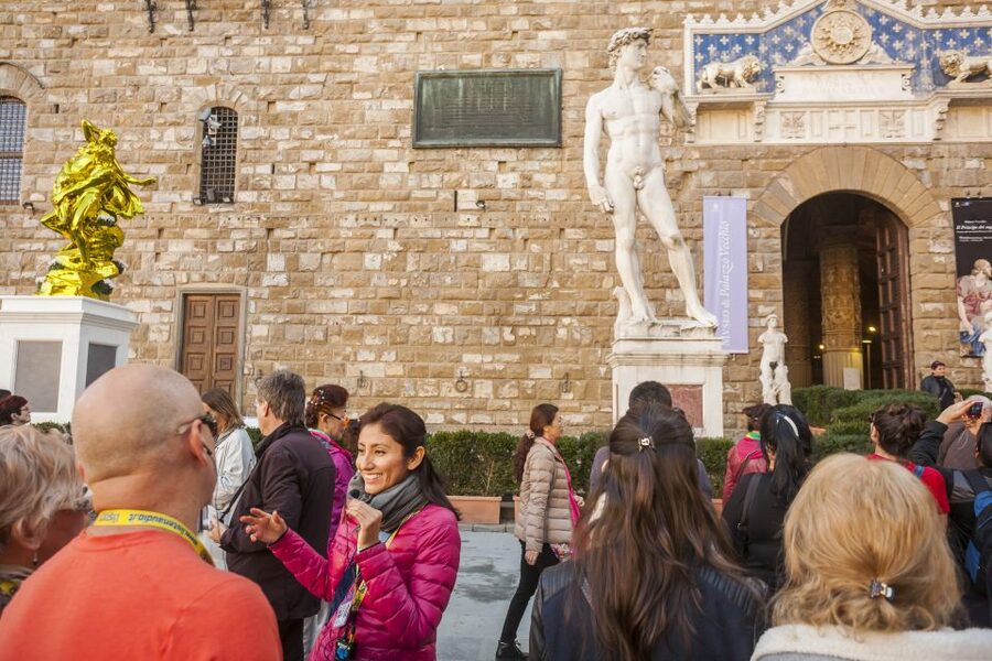 Florence: Private Walking Tour of Florence's Hidden Gems - Piazza della Repubblica and the Florence Duomo Complex: Finish With Big Views and Smart Planning