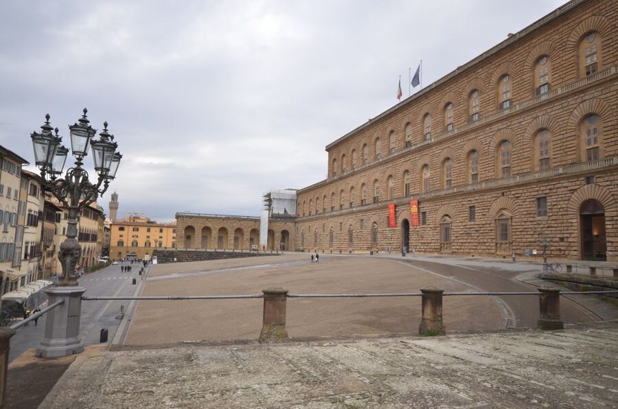 Florence: Private Walking Tour with a Local Guide - Piazza della Signoria: Where Politics and Art Intersect