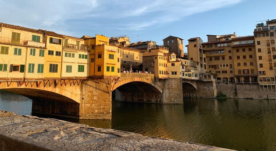 Florence: Renaissance and Medici Tales Guided Walking Tour - Price and value: what $2.36 really means in Florence