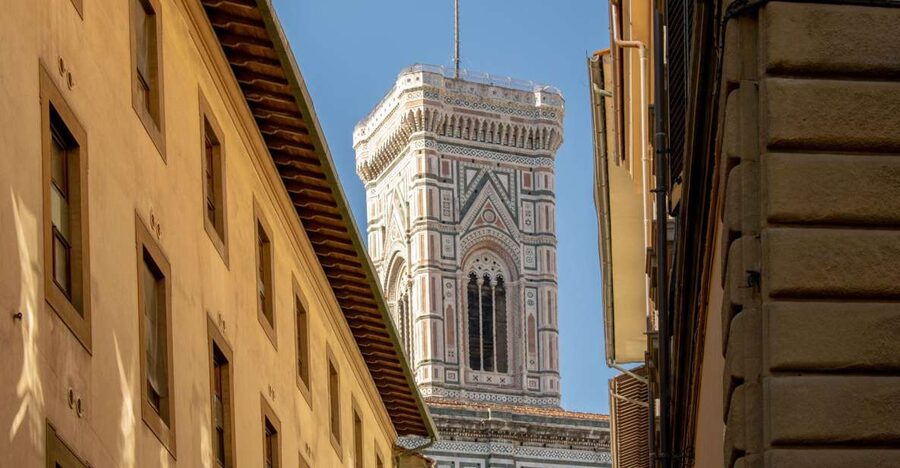 Florence: Renaissance City Walking Tour & wine windows - How the tour starts in Piazza Santa Maria Novella (and why it helps)