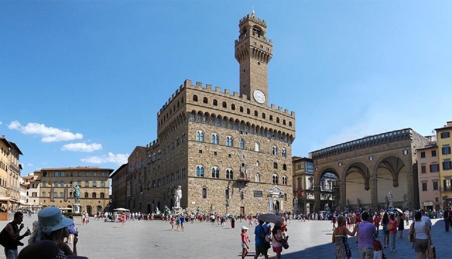 Florence: Renaissance City Walking Tour & wine windows - Piazza Santo Spirito and Brunelleschi’s Basilica