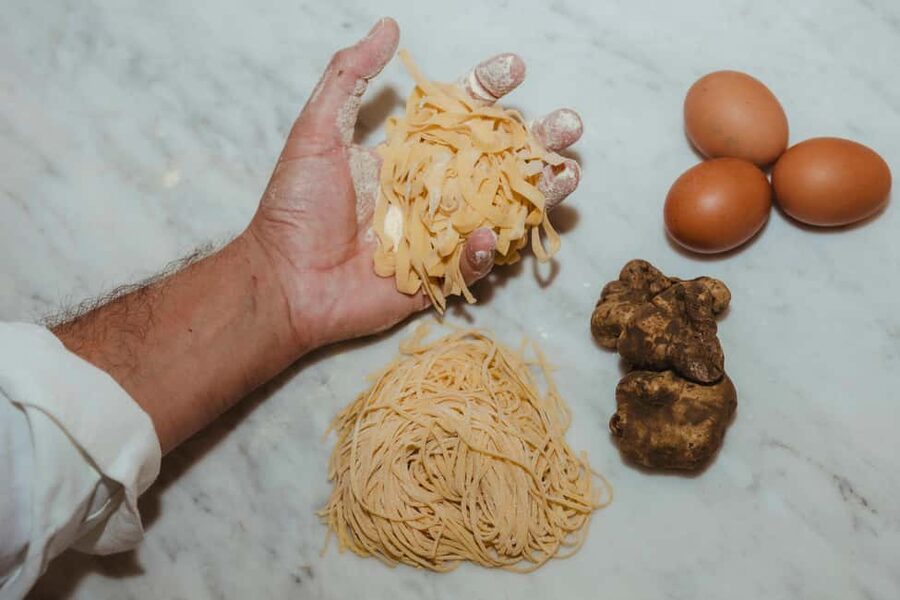 Florence: San Gimignano, Truffle Hunt, Wine Tasting, & Lunch - Group Size and the Matteo Factor: Why a Small Crew Changes the Day