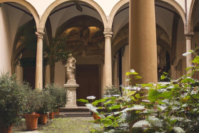 Florence Self-Guided Treasure Hunt & Medici Mystery Walking Tour - The clue trail: from famous sights to quieter street corners