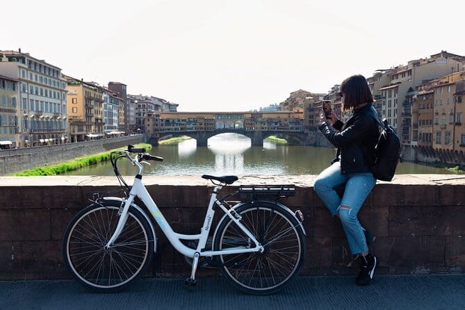 Florence Self-Guided Treasure Hunt & Medici Mystery Walking Tour - Puzzles for ages 8+ and family-friendly flexibility