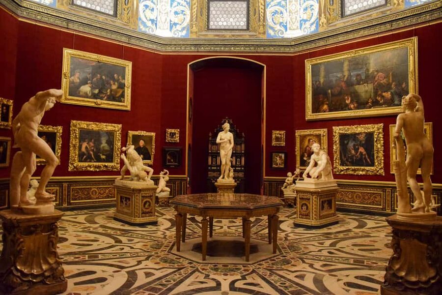 Florence: Semi-Private Uffizi Gallery Guided Tour - The Stories That Make the Art Easier to Read