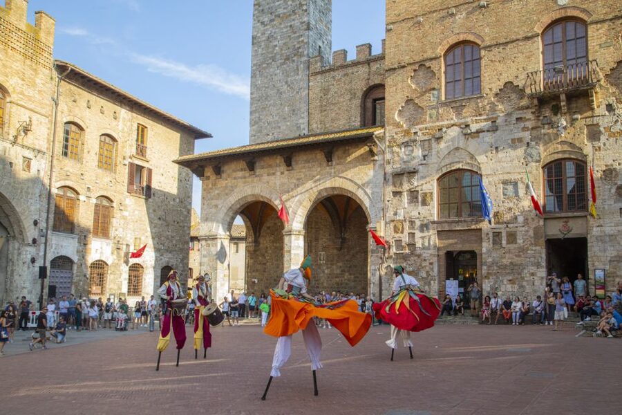 Florence: Siena, San Gimignano and Pisa Group Tour - Tips for Your Day: Shoes, Photos, Food Choices and Staying Sane