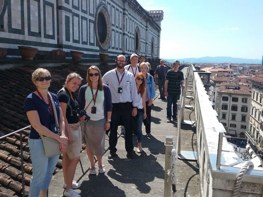 Florence: Skip-the-Line Duomo Guided Tour and Rooftop Dome - Santa Maria del Fiore inside: a short stop with real focus