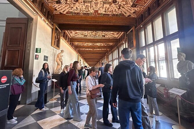 Florence Skip-the-Line Duomo Tour with Guide & Brunelleschi Dome - Group pace, guide style, and what you should pay attention to
