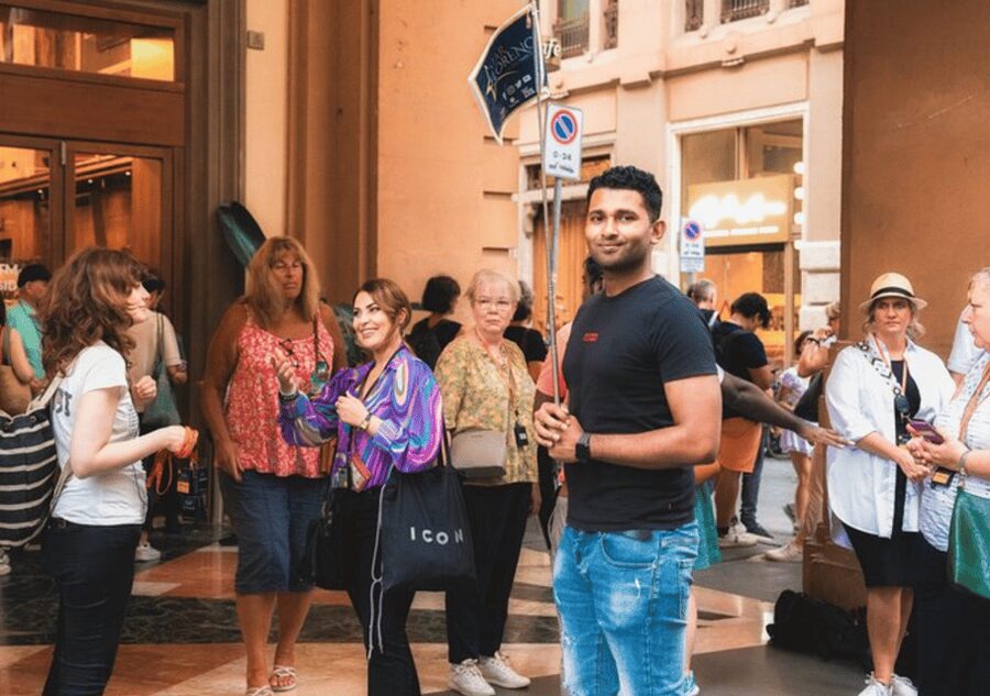 Florence: Small Group Guided Walking Tour - Key highlights worth planning around