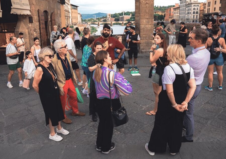 Florence: Small Group Guided Walking Tour - Ponte Vecchio: a classic bridge, explained like a real place