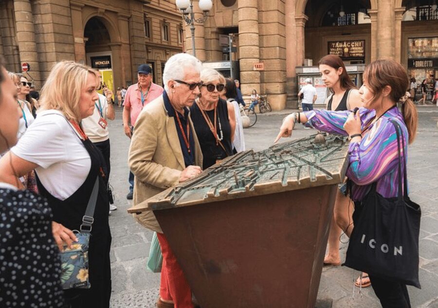 Florence: Small Group Guided Walking Tour - The Duomo Complex: learning the cathedral story from the street