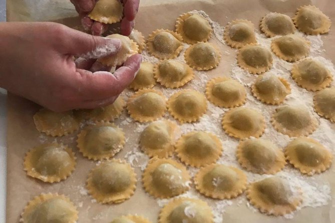 Florence Small-Group Pasta Class with Seasonal Ingredients - Making ravioli, tagliatelle, and spaghetti shapes the real way