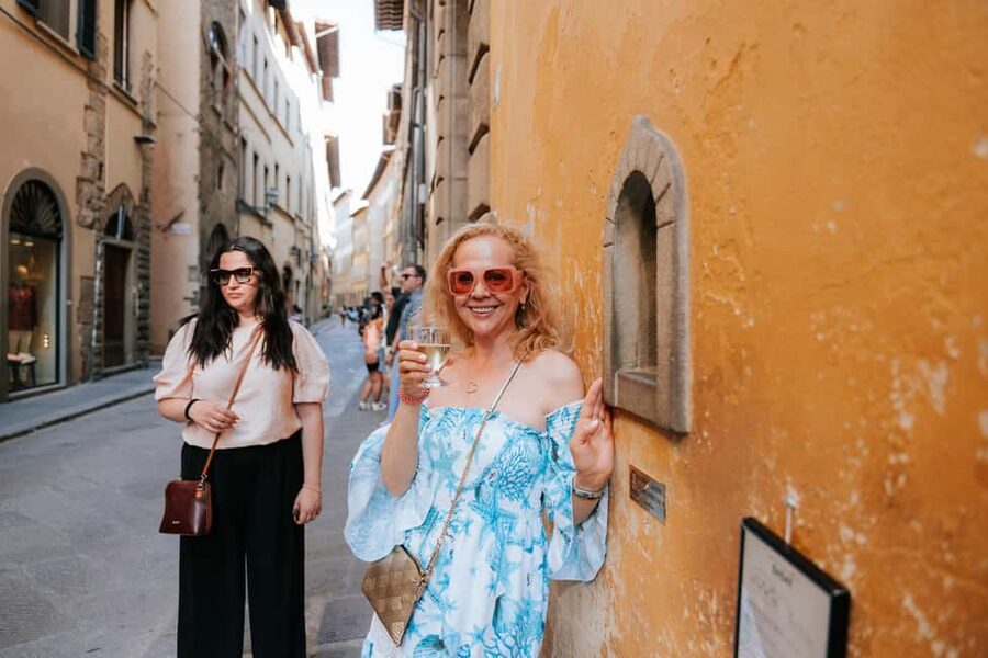 Florence: Small-Group Sunset Food & Wine Tour in Oltrarno - Who should book this tour in Florence (and who should skip it)