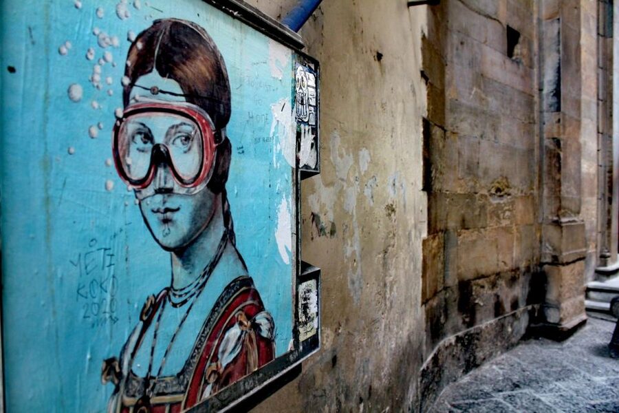 Florence: Street Art Tour - Piazza della Signoria: Contemporary Messages in a Historic Power Center