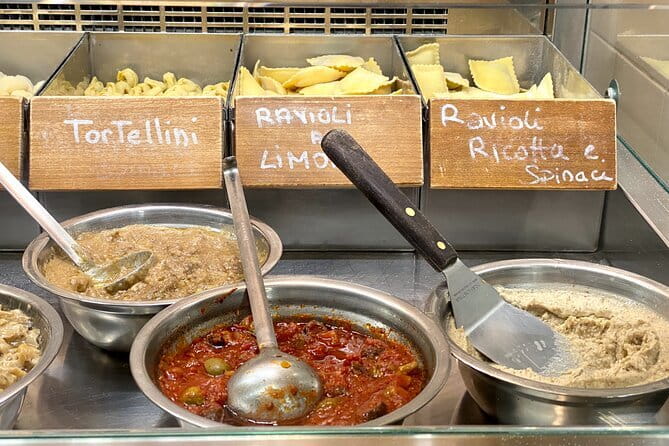 Florence: Street Food Tour and Sightseeing with Local Expert Guide in 2.5 hours - Key highlights you’ll feel right away