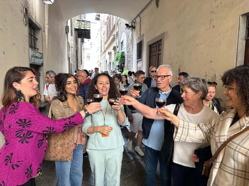 Florence: Street Food Tour with Wine & Local Guide - The market morning: San Lorenzo and Tuscan pantry staples