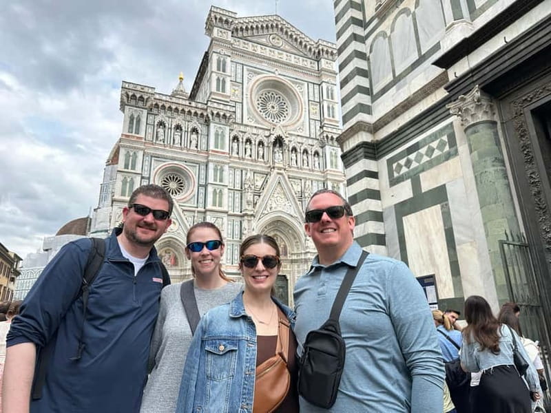 Florence: Street Food Tour with Wine & Local Guide - The classic Tuscan tasting plan: schiacciata, pasta, cantucci, vin santo