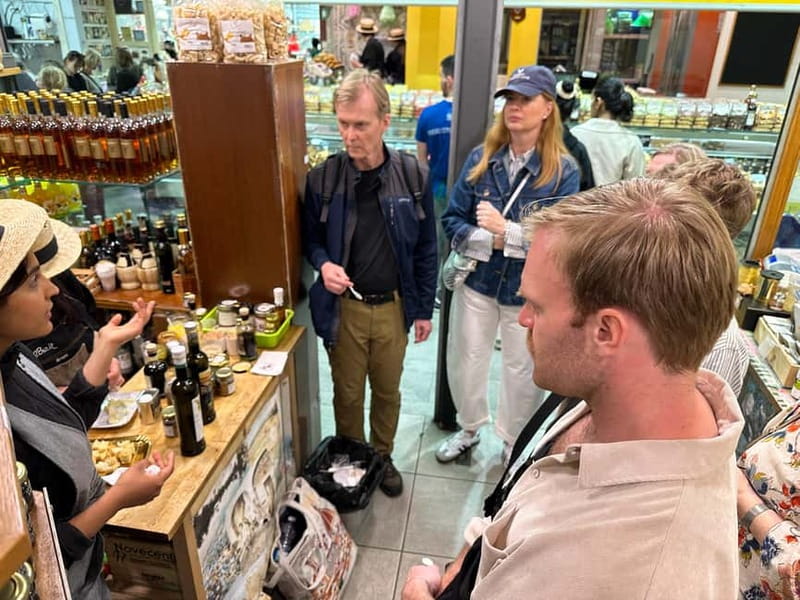 Florence: Street Food Tour with Wine & Local Guide - Seasonal changes and why your exact route might shift