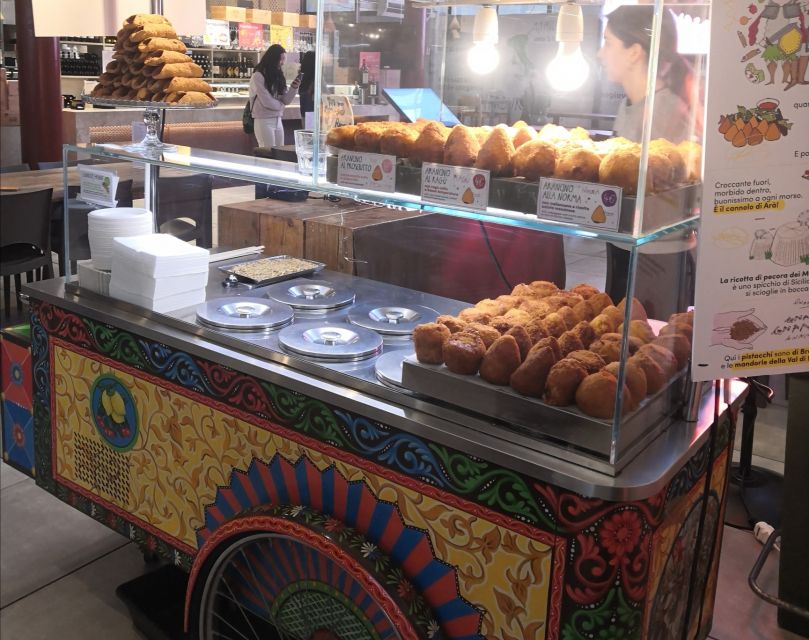 Florence: Street Food Walking Tour with Wine - Group pace and what you’ll likely eat in 2.5 hours