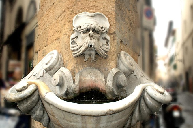 Florence: The curious Oltrarno, Self-Guided Audio tour - The Walk Begins: Ponte Vecchio as Your Quick Orientation