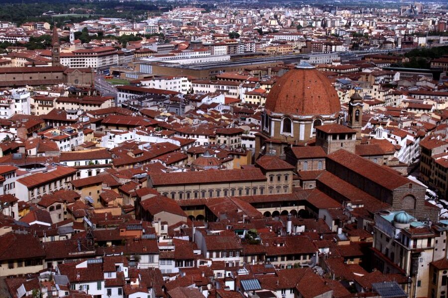 Florence: The Medici Experience Tour - Albizi Palace and Palazzo Pazzi (INPS): Seeing rivals in stone