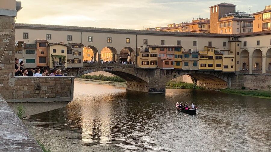 Florence: The Medici Family Guided Walking Tour - Guide quality and what it tends to mean on the ground