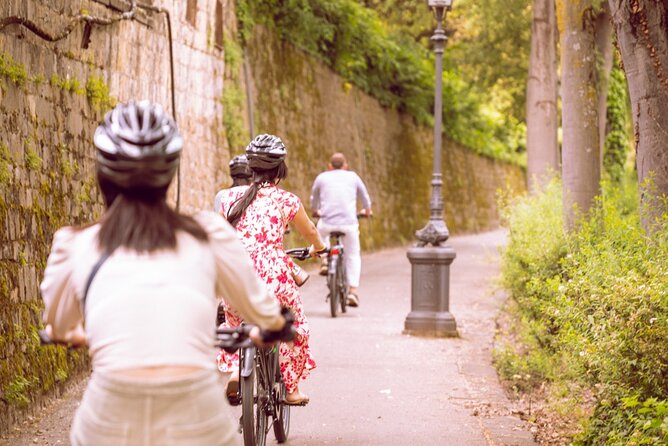 Florence to Michelangelo Square by E-bike with Wine and Food stop - From Santa Maria del Fiore to the Renaissance Squares