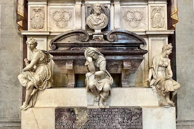 Florence tour of the historic center. Stories, legends and gossip - Stop 3: Palazzo Antinori exterior—Renaissance style and how power traded