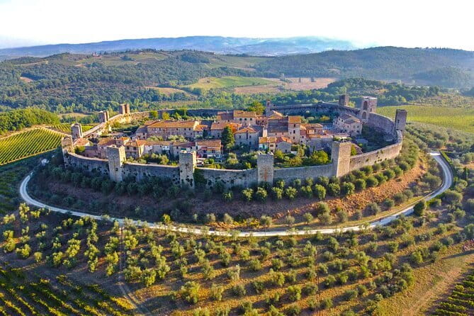 Florence: Tour San Gimignano, Monteriggioni & Chianti Hills - A Florence-to-Chianti day that feels personal (not rushed)
