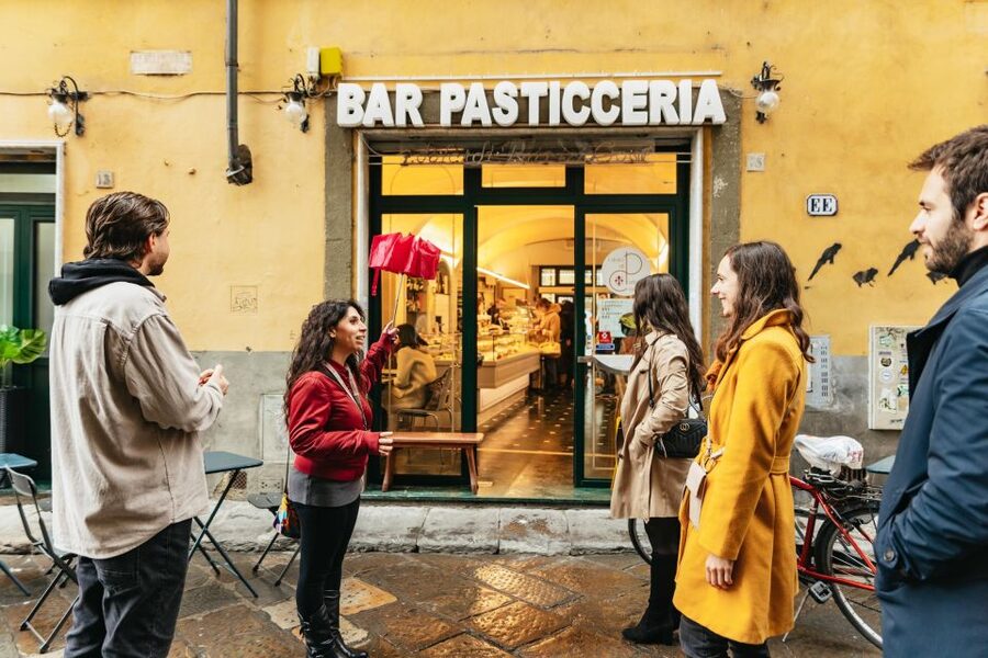 Florence: Tuscan Food and Wine Guided Walking Tour - Trippa and lampredotto: optional street food with a bold payoff