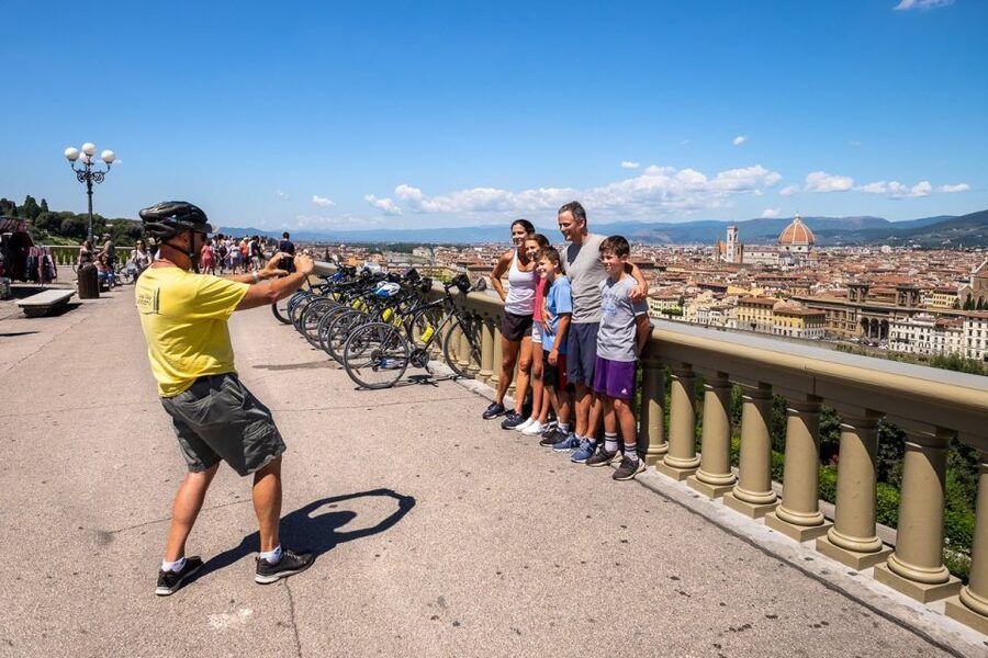 Florence: Tuscany Bike Tour with Wine & Olive Oil - Porta Romana climb: Villa Poggio Imperiale at the top