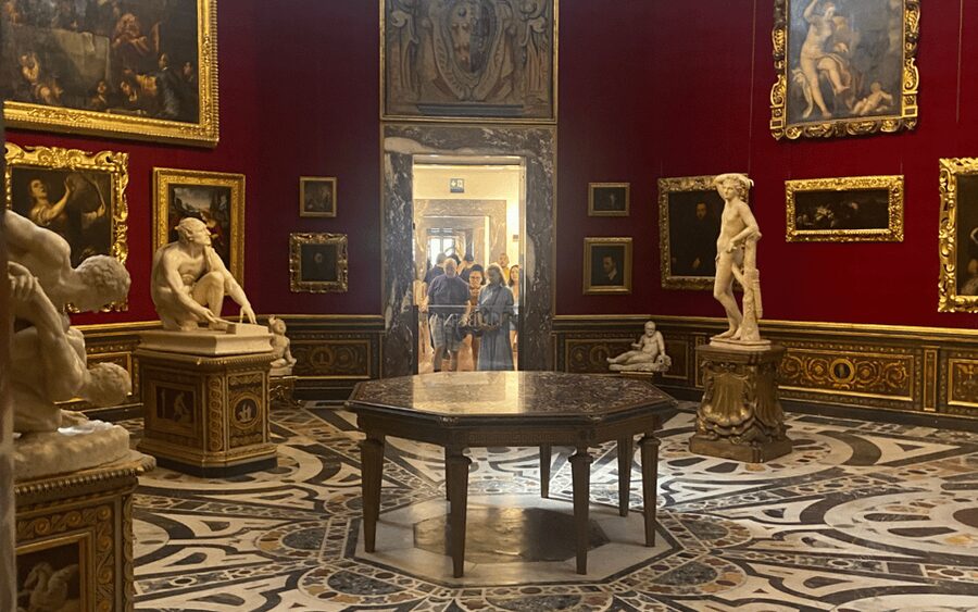 Florence: Uffizi Gallery and Vasari Corridor Private Tour - Price and Value: Is $271 Worth It?