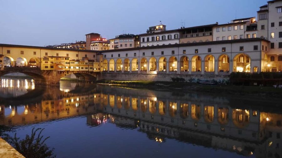 Florence: Uffizi Gallery and Vasari Corridor Private Tour - Vasari Corridor: The Medici Secret Passage (and Its Big Views)