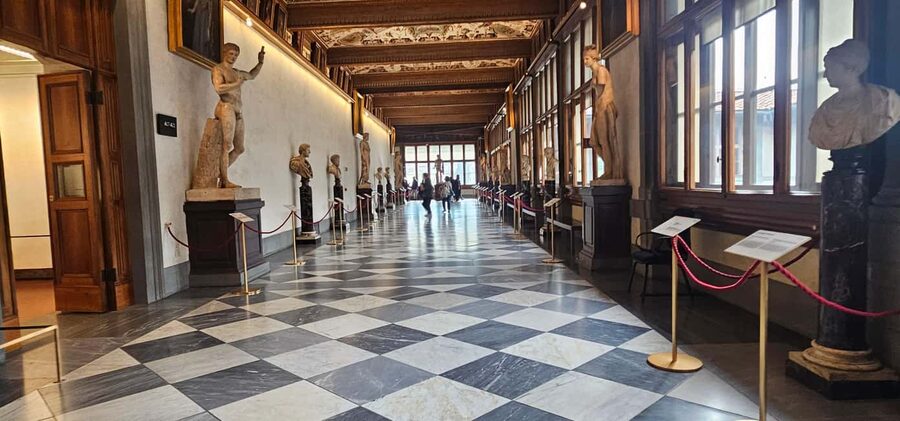 Florence: Uffizi Gallery, Free Museum Day With a Guide - How the Guide Turns Big Renaissance Names Into Stories