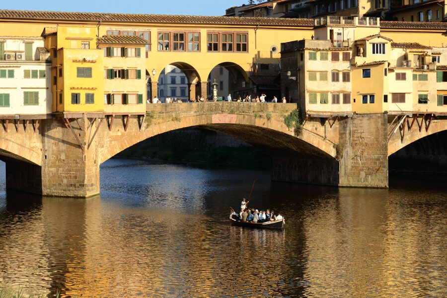 Florence Uffizi Gallery & Medici Vasari Corridor Guided Tour - Vasari Corridor walk: 45 minutes in a rare space