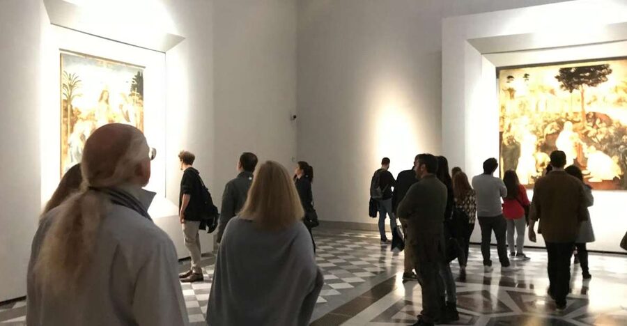 Florence: Uffizi Gallery Private Treasure Hunt for Families - Meeting at Neptune Fountain: a practical start that keeps momentum