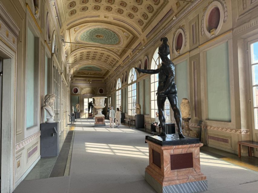 Florence: Uffizi Gallery Reserved-Entry VIP Tour - Michelangelo’s Doni Tondo and the Sculptural Thinking Behind Painting