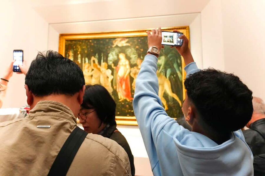 Florence: Uffizi Gallery Reserved-Entry VIP Tour - Caravaggio’s Medusa: A Jolt of Drama in the Middle of the Classics