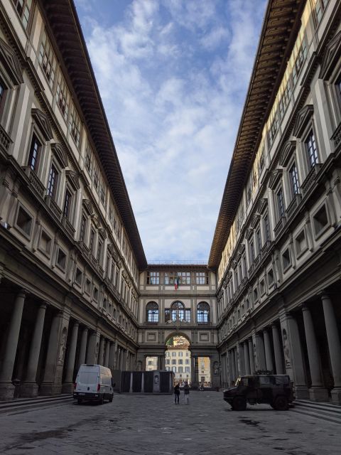 Florence: Uffizi Gallery Small-Group Guided Tour with Ticket - Itinerary flow: what each stop feels like, and what to expect