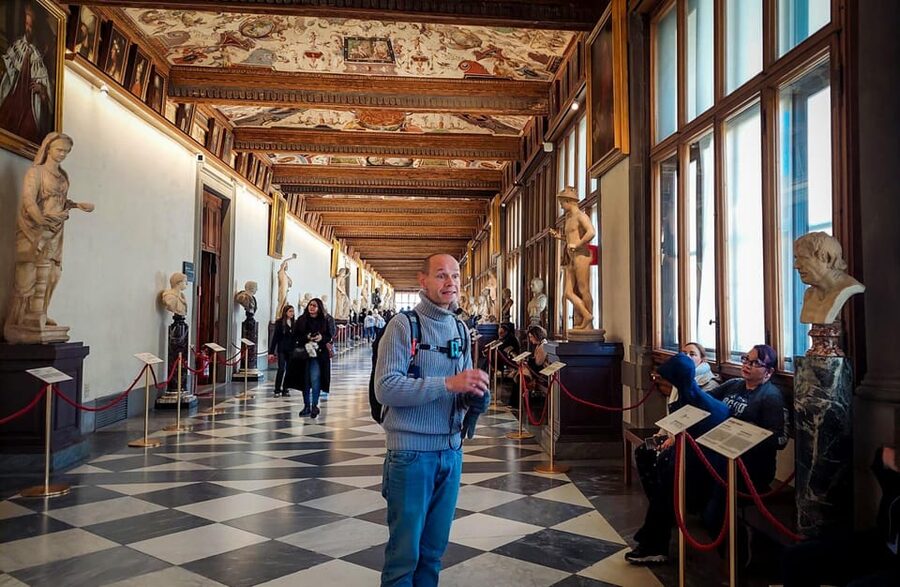 Florence: Uffizi Skip-the-Line Guided Tour - How the guide’s Spanish storytelling makes the art click
