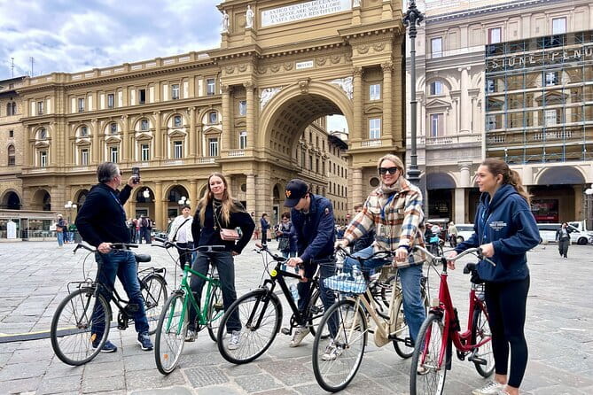 Florence Untold Bike Tour - Two Hours, Main Florence, and Roberto’s Storytelling