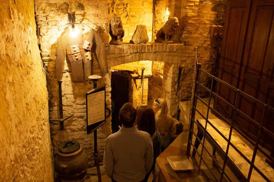 Florence: Valdorcia Wine, Brunello Montalcino, Montepulciano - Montalcino winery time: Brunello di Montalcino, explained the useful way