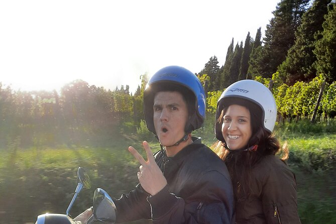 Florence Vespa Tour as a Passenger, max 6 people + Wine Window! - Why a Vespa chauffeur feels easier than doing it alone