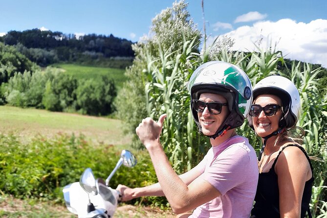 Florence Vespa Tour as a Passenger, max 6 people + Wine Window! - Start at Via dei Pandolfini: the 90-minute pacing that makes sense