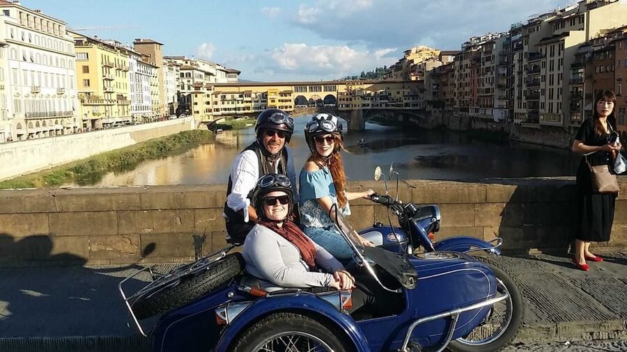 Florence Vintage Motorcycle Sidecar ride - Morning or Sunset - Porte in Oltrarno and the route up to San Miniato al Monte