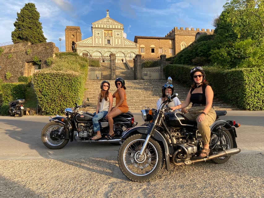 Florence Vintage Motorcycle Sidecar ride - Morning or Sunset - Comfort and safety: helmets, blankets, ponchos, and wind