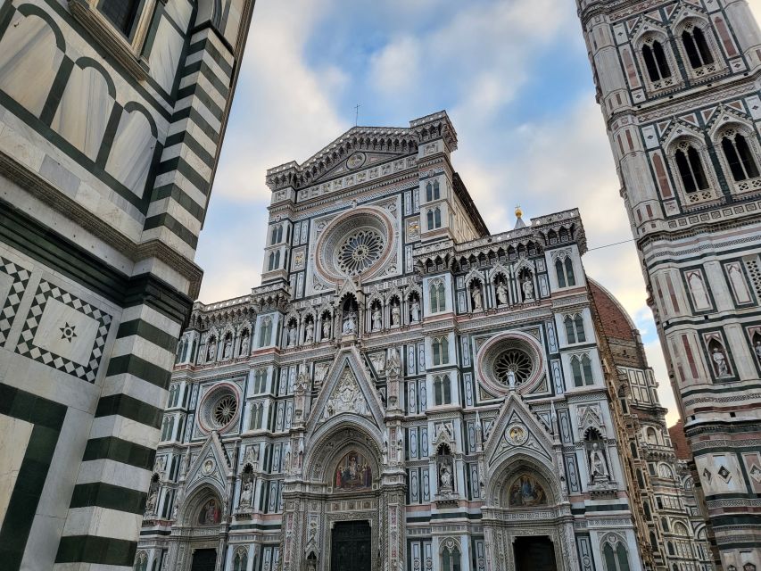 Florence: Walking Tour of Dante's Florence with a Guide - Dante Studies Center and Ponte Vecchio: Guelphs, Ghibellines, and a river crossing