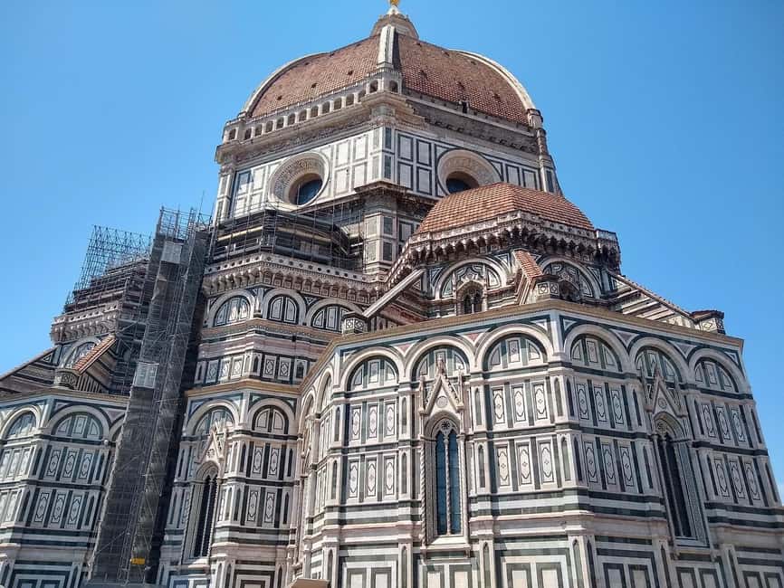 Florence: Walking Tour of the Essentials of the Historic City Center - Starting in Piazza San Lorenzo: get your bearings fast